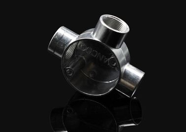 TOPELE 25 mm warm gedompeld gegalvaniseerd aluminium buigbaar ijzer-metaal geleidingsverbinding