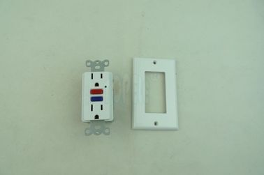125 V tamperbestendige commerciële duplex GFCI-ontvangers met LED-indicatorlicht
