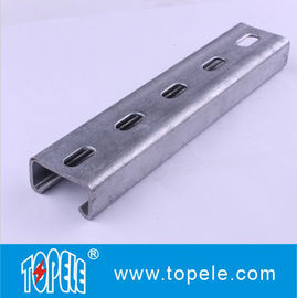Zwart gegalvaniseerd 41X41MM Unistrut Channel, HDG Slotted / Plain Strut Channel voor ondersteuning leidingen