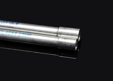 BS 4568 / BS 31 Hot Dip gegalvaniseerde metalen geleidingspijp met geschroefde uiteinden en doppen
