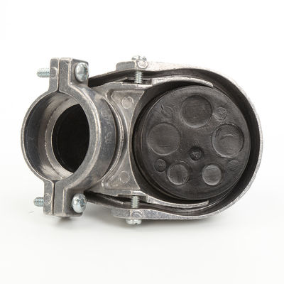 E.M.T. Lijnkoppelclamps Service-ingangkap 1/2''-2'